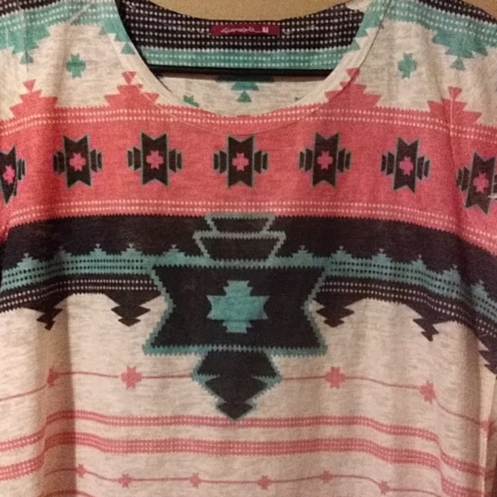 Top - Picture 2 of 2